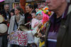 Bild einer Menschenmenge bei der Fasnacht - Klick zu Vergrößern