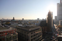 Bild mit Blick über die Frankfurter Innenstadt - Klick zum Vergrößern